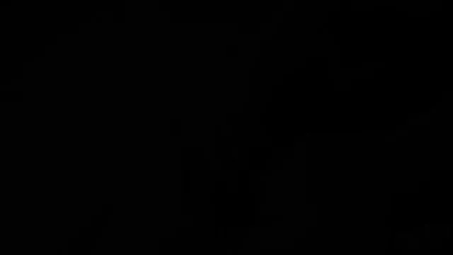 アヤキで熱心にはベッドの上にゃのお尻