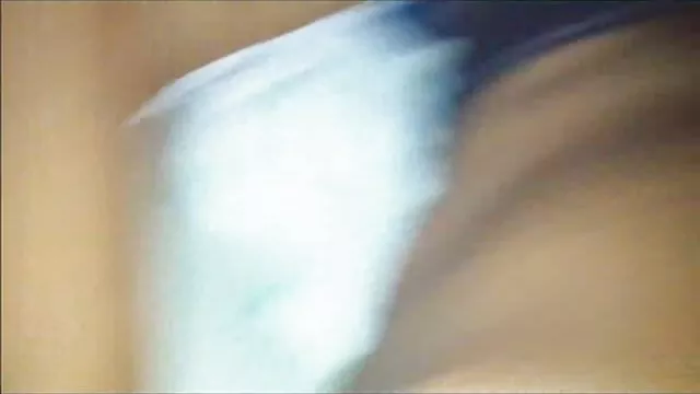 夫の攻略に妻と彼女の友人のホテル