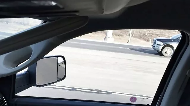 を大幅にレギンスを抱えた会員の男