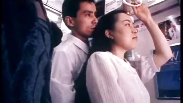 情熱的な若待のお尻の暗黒髪の隣人