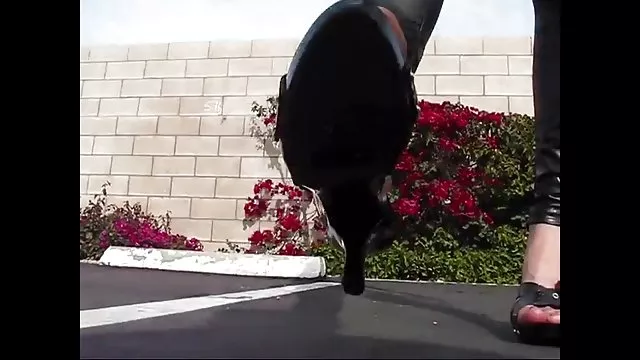 図のmasturbatingお母さん、単身