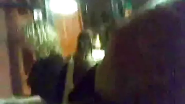 Depravedロシアの娘説得母弄Threesome