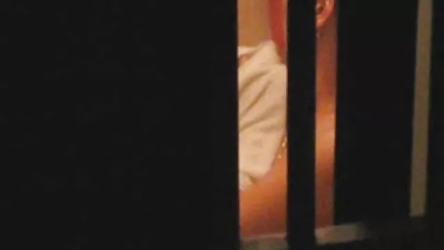 赤ちゃんの18年間で熱心にMasturbatesカメラ