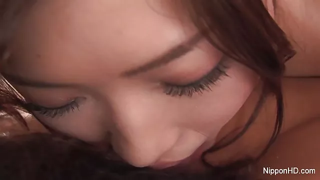 二人の男を叩きもslut美しいおっぱいとの商品