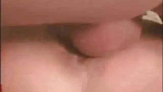 ソンに叩きの彼の老母のお尻