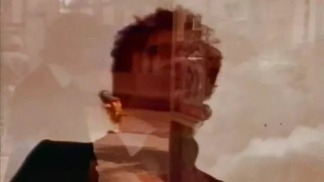 古い老婆レズビアンThreesome弄孫娘