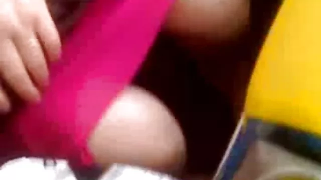 赤毛Masturbates milfアーム回のむち打ち