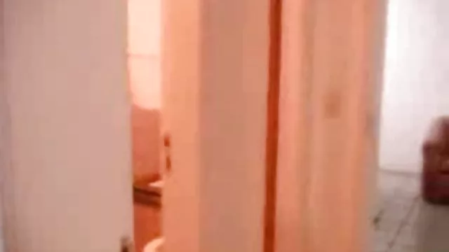 成熟したシ看護師と裸のおっぱいjerksオソコック