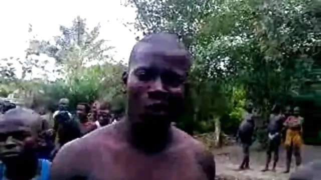 人設定の隠しカメラのシャワー