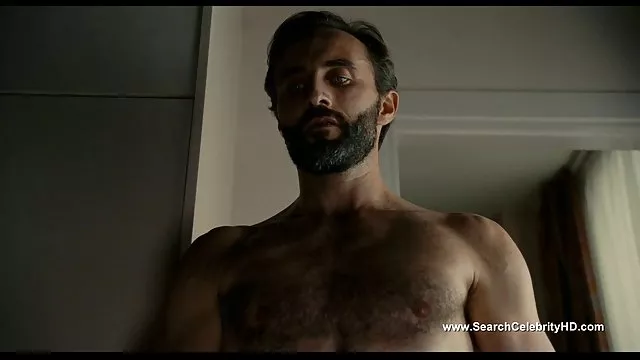 レズビアントphallusのシャワー