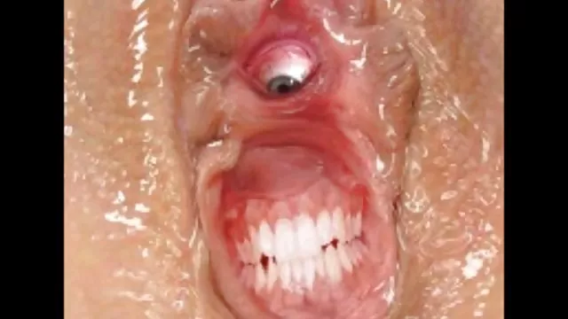 ニワトリとピグテール付きの愛を感じるディックのお尻