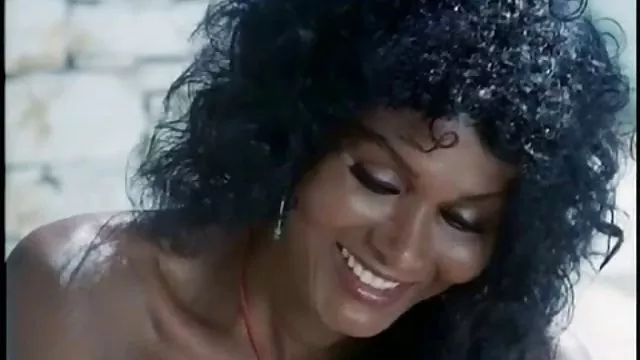 シャワーのかわいい洞窟の商愛撫