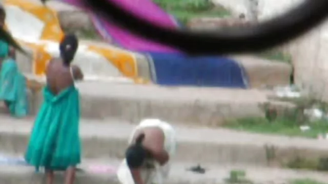 ポルノスターニコール-レナが示柄