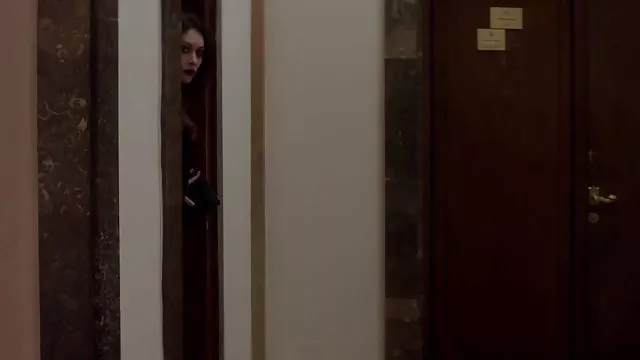 黒人女性積による教師車