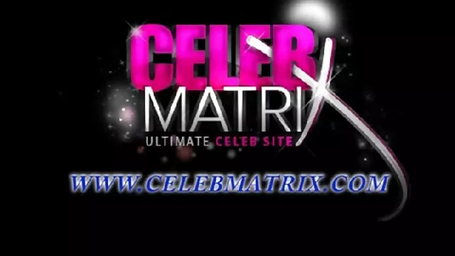 旧脂肪ドイツ人女性を引き指角Clit