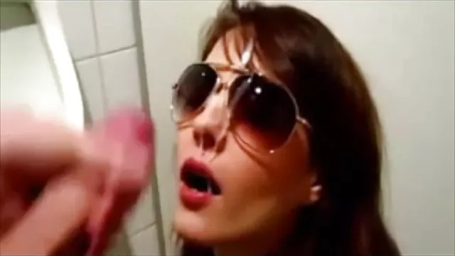 魅力的なロシアのニワトリの良い性に酔ってき