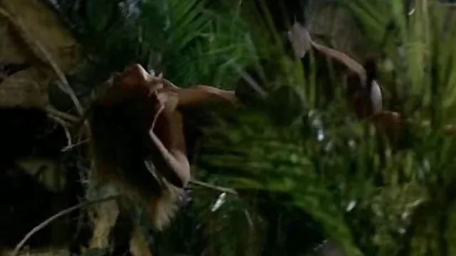 若手スタッドの前髪の成熟したお母さんと彼女の彼女