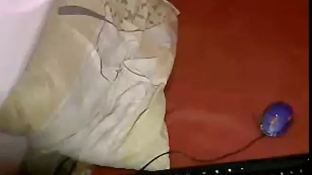 の夫を支配およびハードFucks彼女の好きなキティ