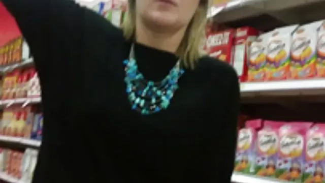 セクシー bitchの高いブーツ弄のお尻