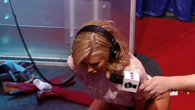 息子で獲れたお母さん不正な行為が発覚した場合に、手錠をかけられ、彼は単身