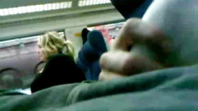 角ゲイジなの吸彼のコックが、私の息子を許可人への誹