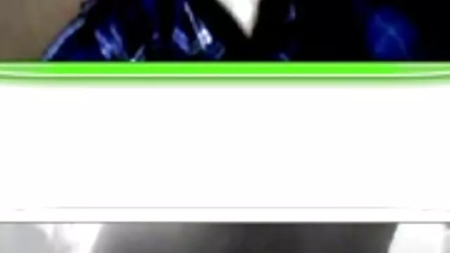 ジューシーな女の子Fucks人と、拡大画像が表示される商品に