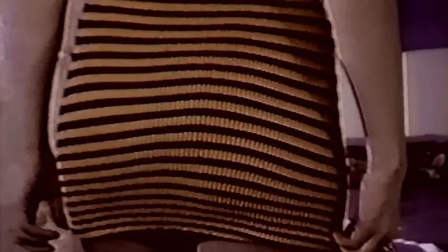 Bitchを知ストッキング赤gartersたのお尻