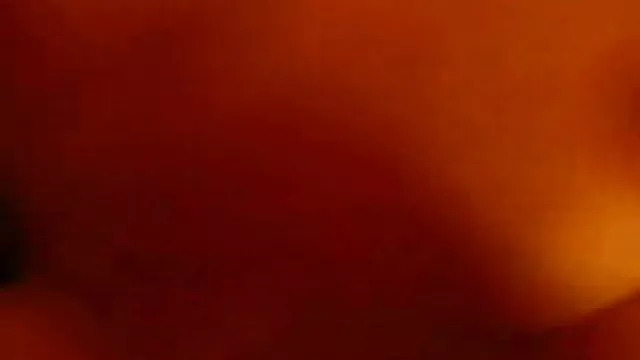 強いんご賞味揚げ彼女はベッドルーム