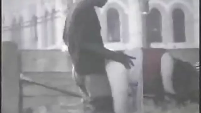 ロシアのホーム:若妻がストッキングに吸Fucks夫