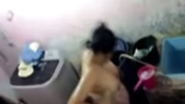 幅揺れる彼女のパートナー口頭性