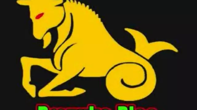 ロシアのレズビアン博士簡単に魅了され、若い患者