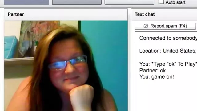 息子が目覚め彼のBusty母のパートナーとの関係を熱心に聞