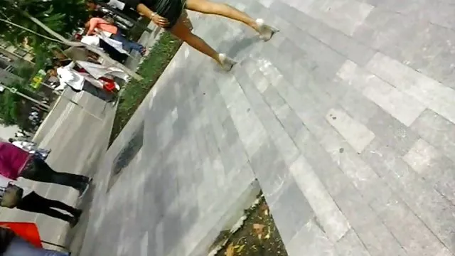 隠しカメラのシャワーがかかった興味深い