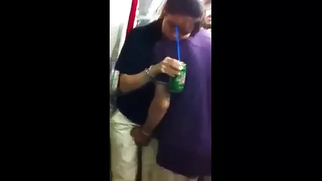 カップルの交換の官の口頭性