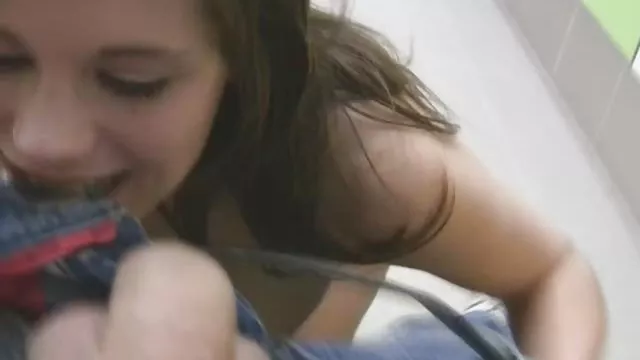 Bitchを傷つのスレーブ関連するもの