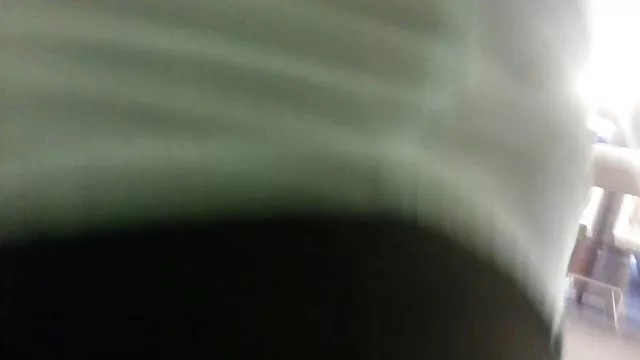 ロシアincest-母と息子記録のアマチュア左のqrコードを読み取