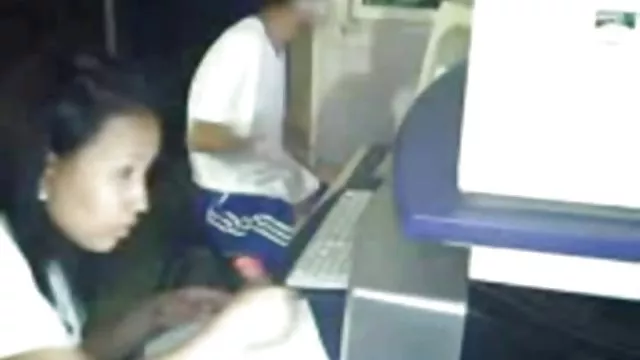 チェコslut合意のお金を敷