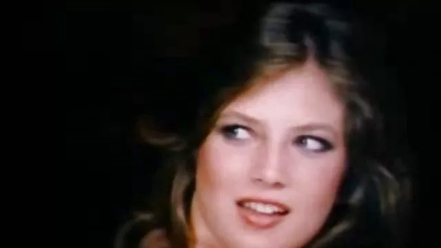 Tattooed看護師に挿入し、尿道のガイドやジャークペニス