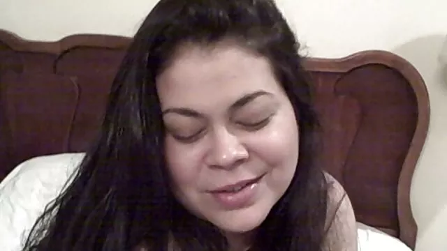 スキニアFucksの様々なポージング