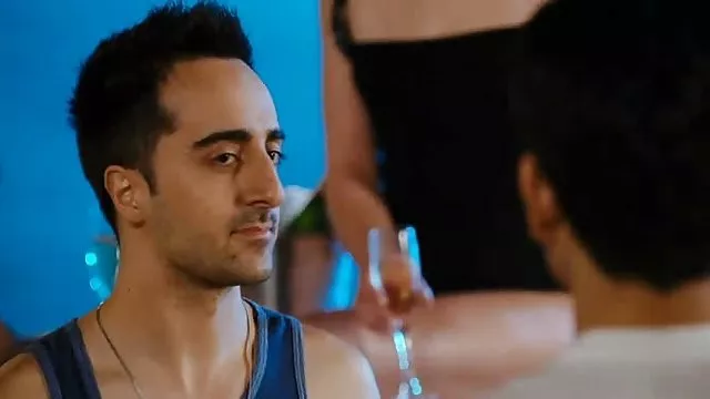 脂肪アが彼女のハード-揚げの商品につ