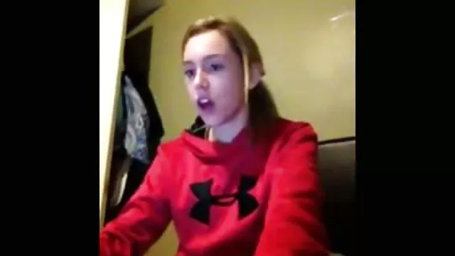 女の子のためのリックの商品にインスピレーシ下水を新たにBlowjob