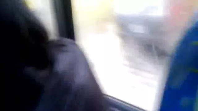 妊娠中の雛Masturbates、吸い込みディック