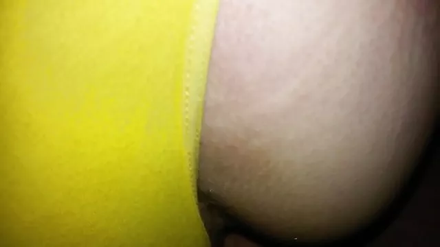 ヒゲをつけた男性は入れの商品につ若手を大幅