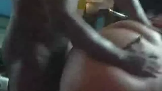 成熟したママさん大milkings吸コックとFucks若い息子