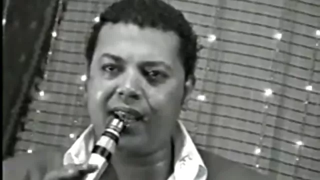 ロシア語は記述させセクシーなドレスFucksんストラップ-in-助教授