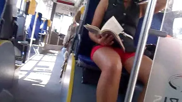 ロシアの男性Fucks Busty赤ちゃんの面接