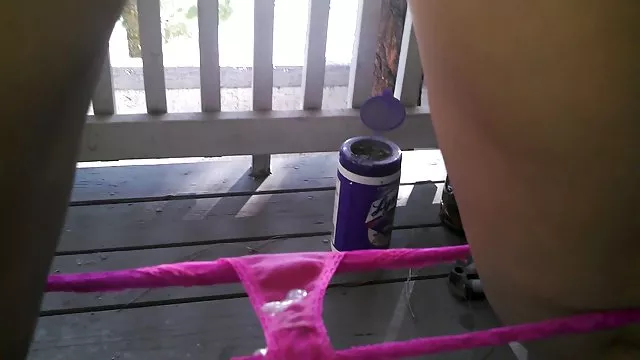 ニワトリへの飛びつきストラップのチャット