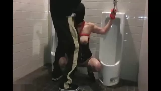 肛門性とロシアの女の子のボート