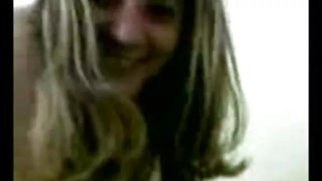 日本人の囚人が待、ニワトリ