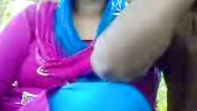 左のqrコードを読み取漫画の警備員を叩きのキャプティブエルフ